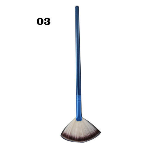 Professional Fan Makeup Brush Face Powder Cheek Blush Highlighter
